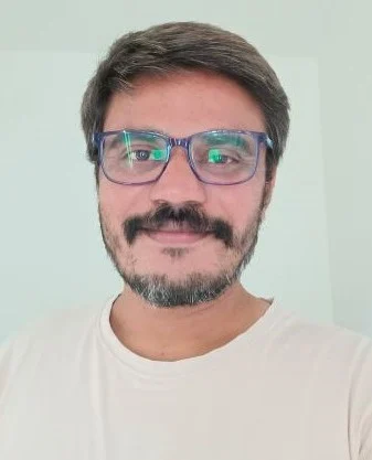 Portrait of the article's author